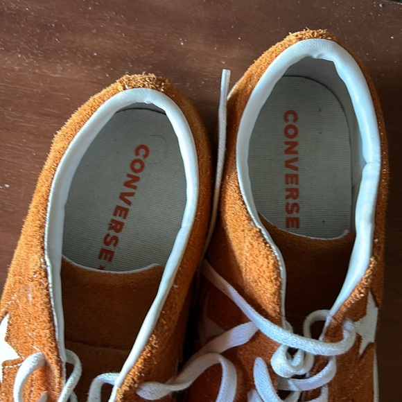 Orange converse like new - Picture 3 of 4